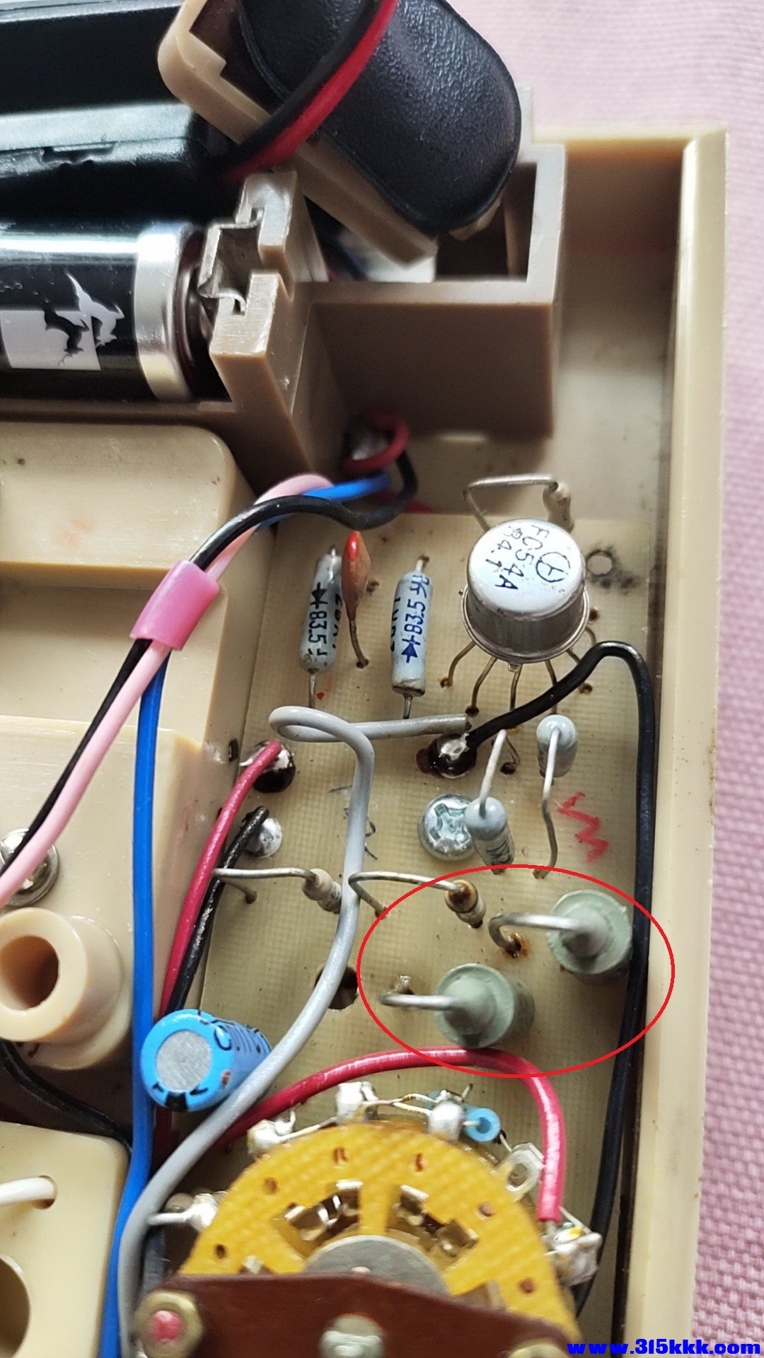 MF63万用表照片--开关小板（改钽电容）02.jpg