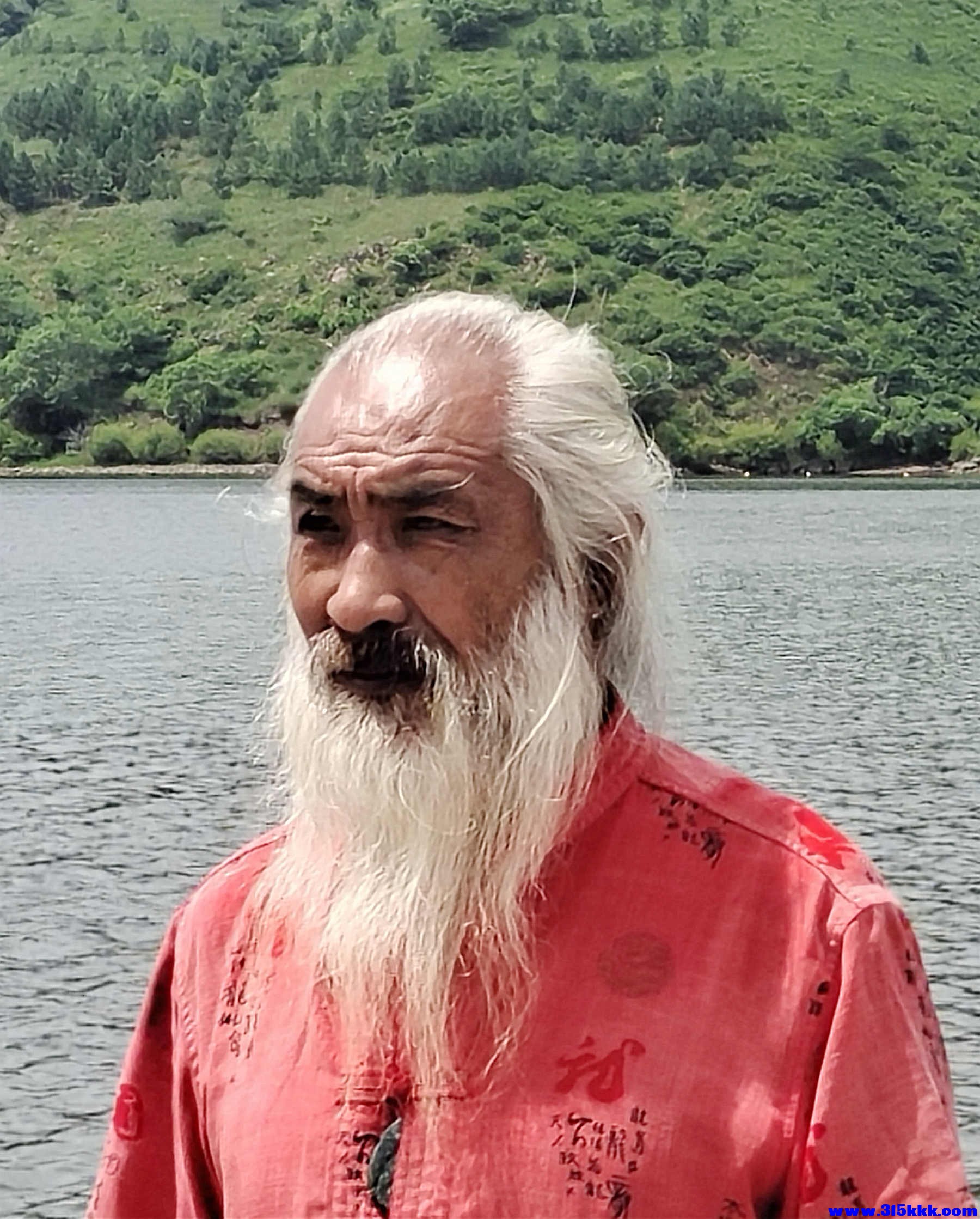 微信图片_20250913123318_副本.jpg