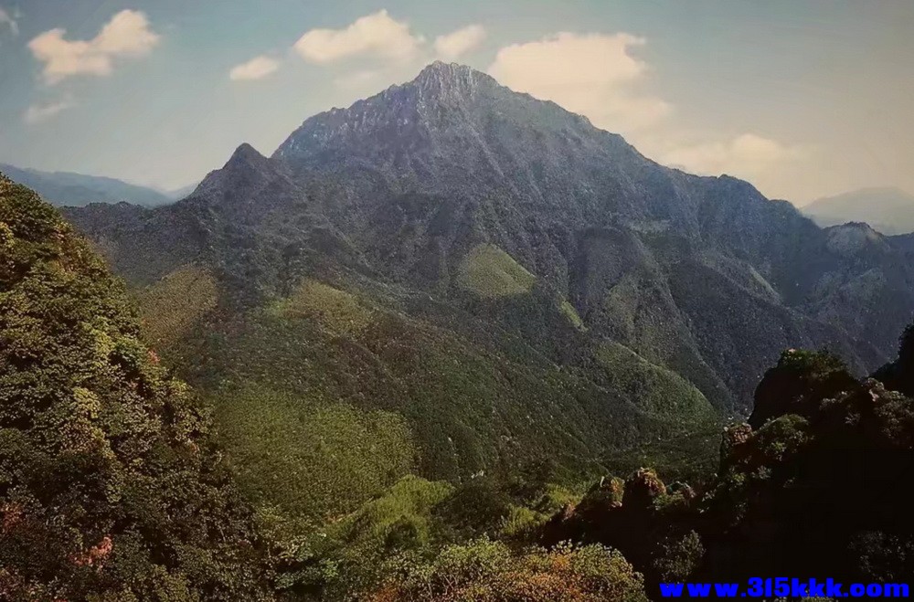 江西武宁山区.jpg