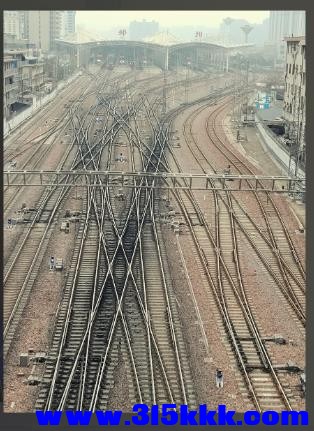 再远一点看道岔