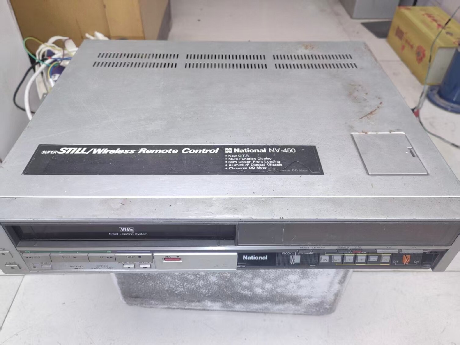 出一台古董松下录像机